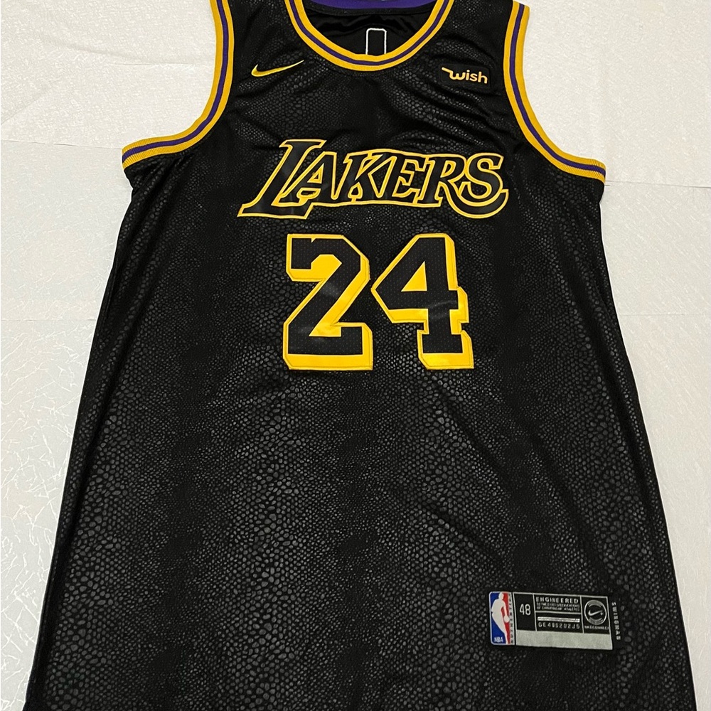 Kobe Bryant Lakers Mamba special Edition jersey